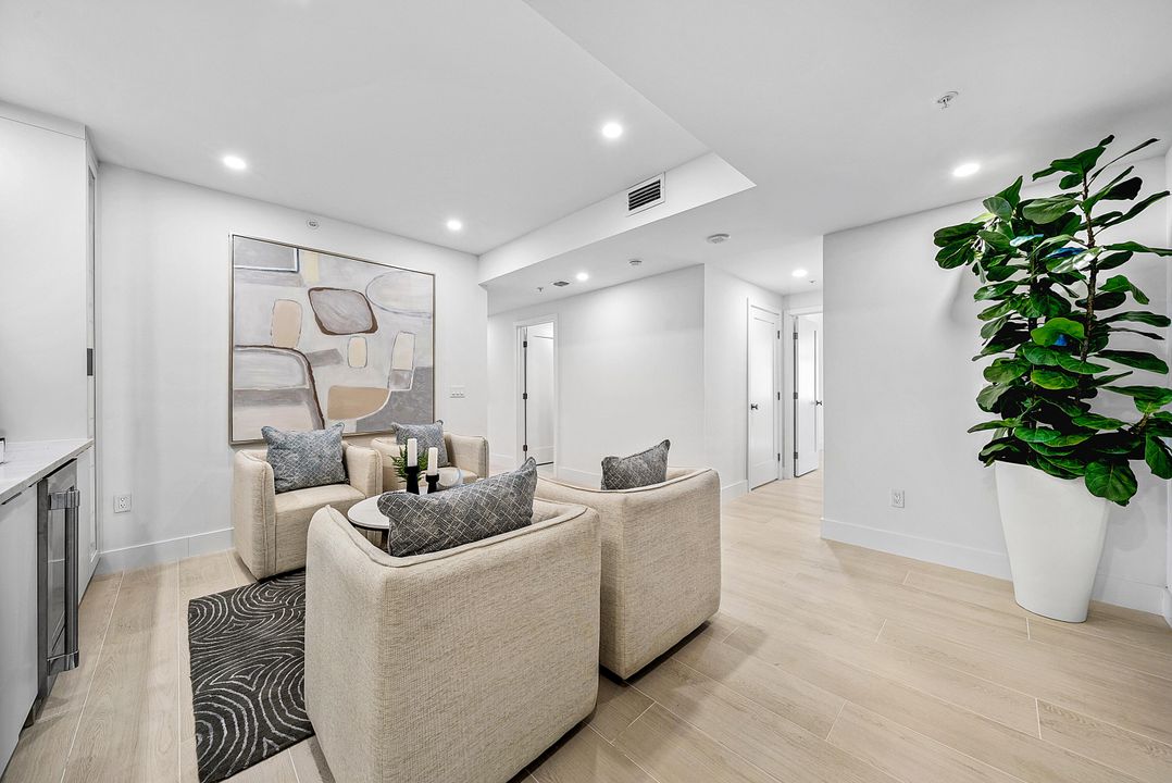 待售: $1,949,000 (3 贝兹, 2 浴室, 1586 平方英尺)