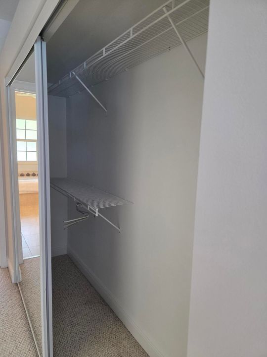 出租: $12,000 (4 贝兹, 3 浴室, 2779 平方英尺)