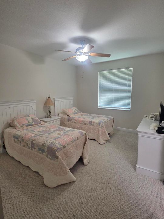 出租: $12,000 (4 贝兹, 3 浴室, 2779 平方英尺)