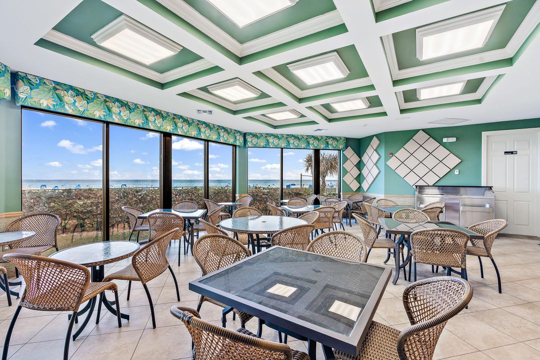 合同活跃: $7,500 (2 贝兹, 2 浴室, 1468 平方英尺)