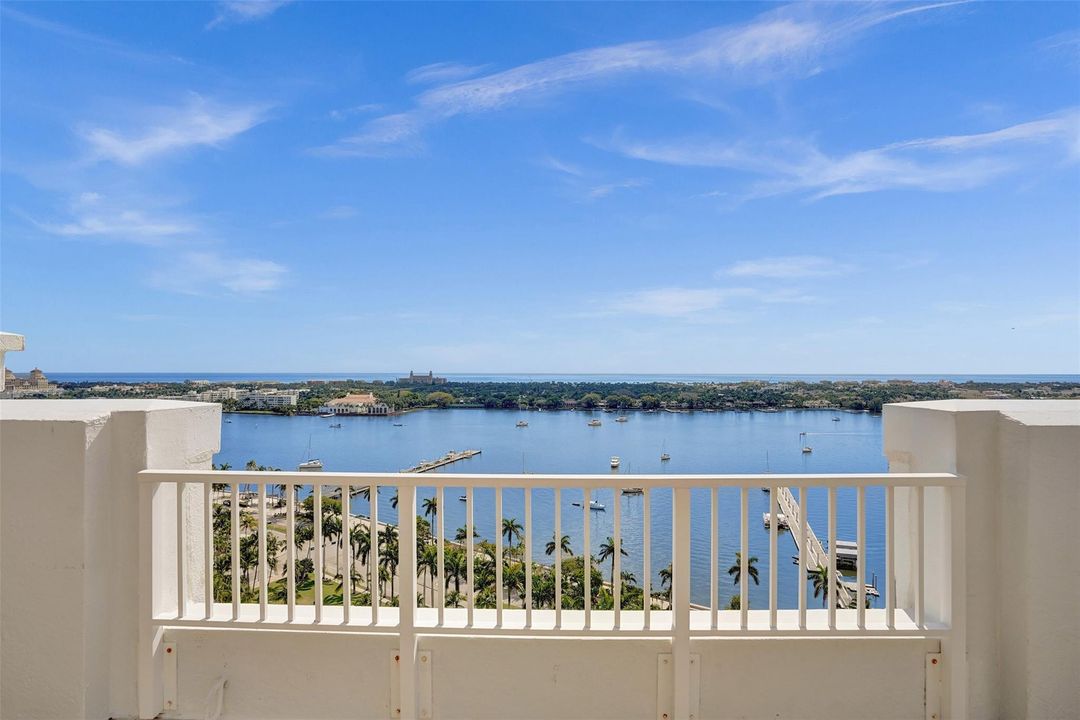 待售: $1,949,000 (3 贝兹, 2 浴室, 1586 平方英尺)