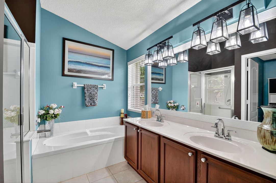 待售: $529,900 (3 贝兹, 2 浴室, 1538 平方英尺)