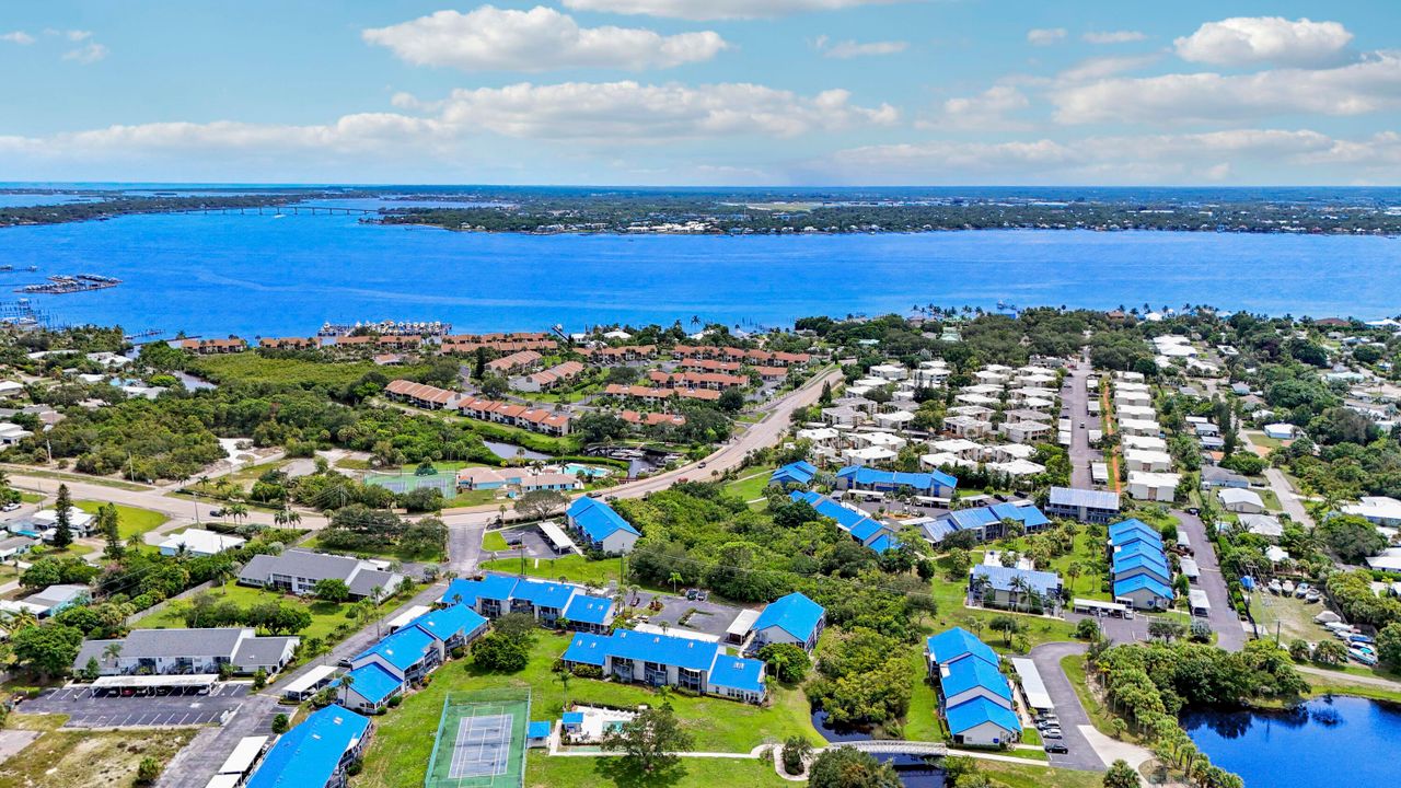 Activo con contrato: $3,500 (2 camas, 2 baños, 961 Pies cuadrados)