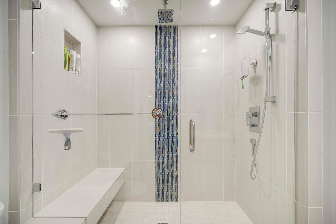 Activo con contrato: $3,500 (2 camas, 2 baños, 961 Pies cuadrados)