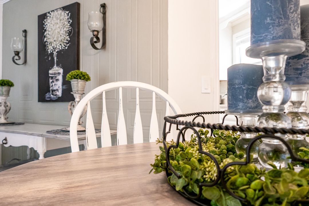 For Sale: $120,000 (2 beds, 2 baths, 1250 Square Feet)