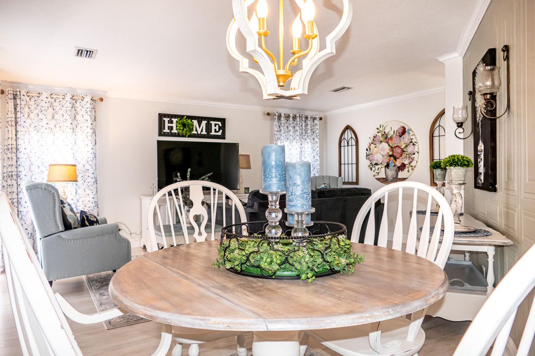 For Sale: $120,000 (2 beds, 2 baths, 1250 Square Feet)