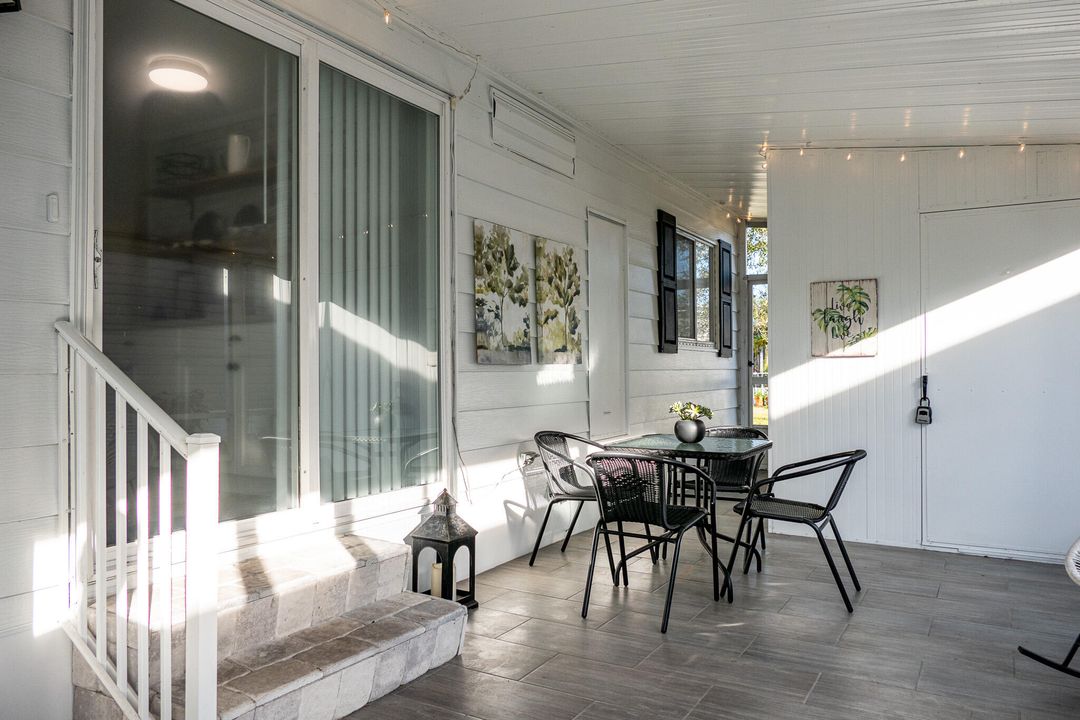 For Sale: $120,000 (2 beds, 2 baths, 1250 Square Feet)