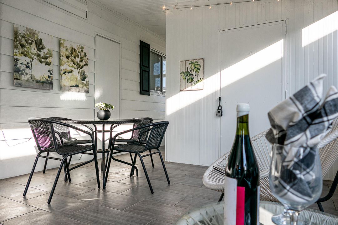 For Sale: $120,000 (2 beds, 2 baths, 1250 Square Feet)