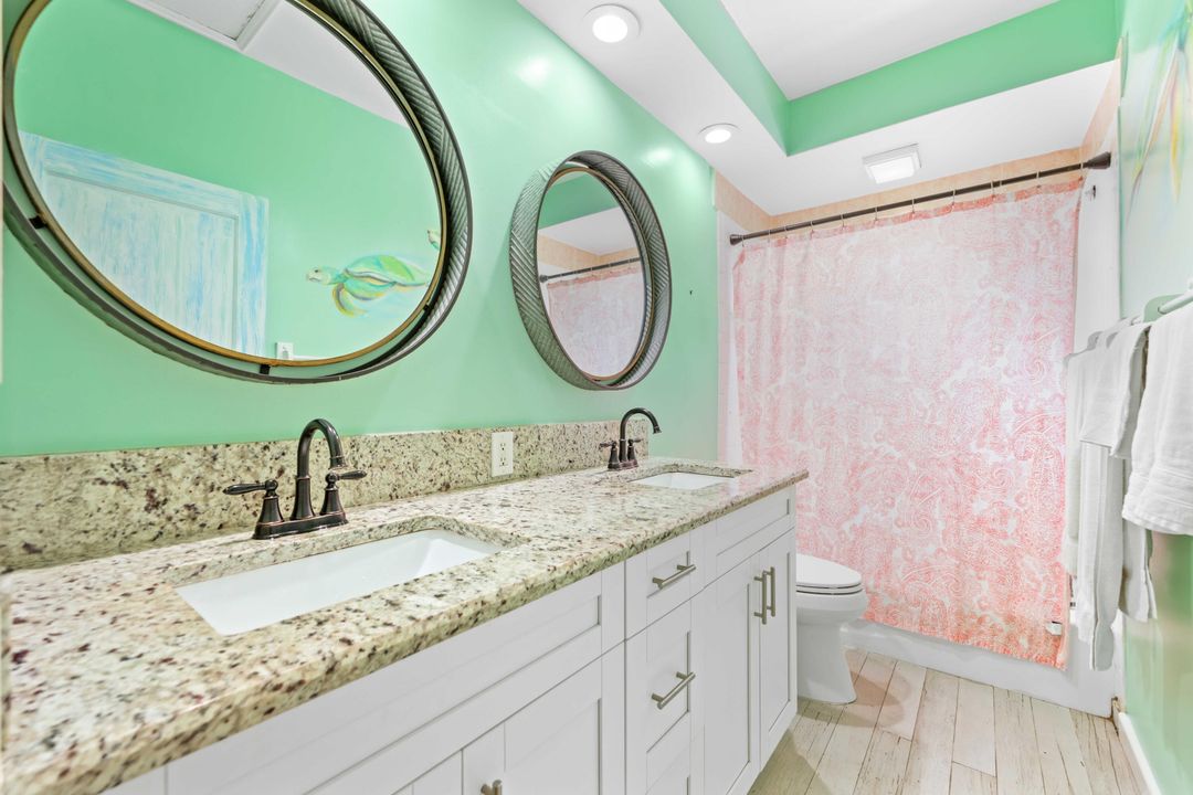 For Sale: $1,350,000 (6 beds, 4 baths, 3858 Square Feet)