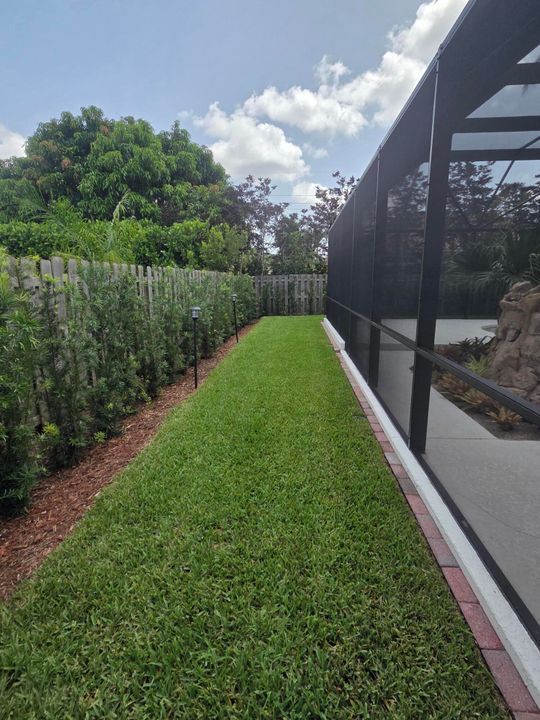 出租: $12,000 (4 贝兹, 3 浴室, 2779 平方英尺)