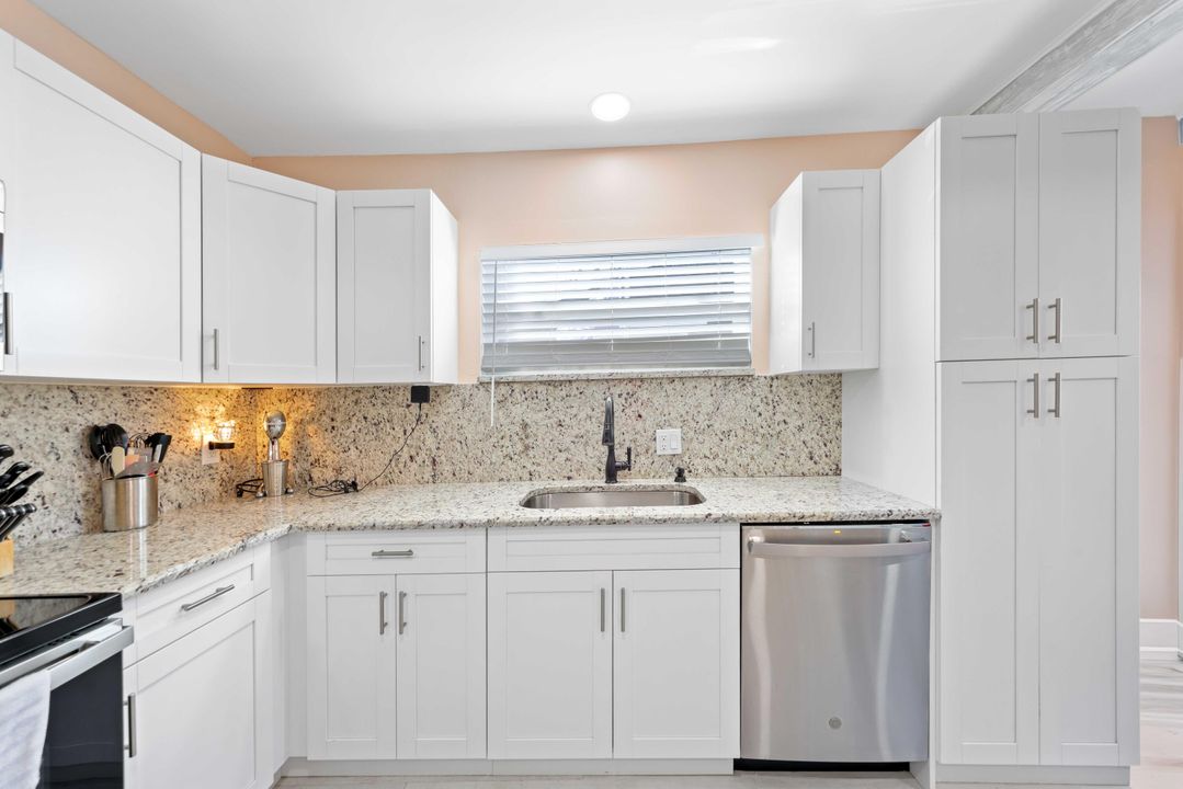 For Sale: $1,350,000 (6 beds, 4 baths, 3858 Square Feet)