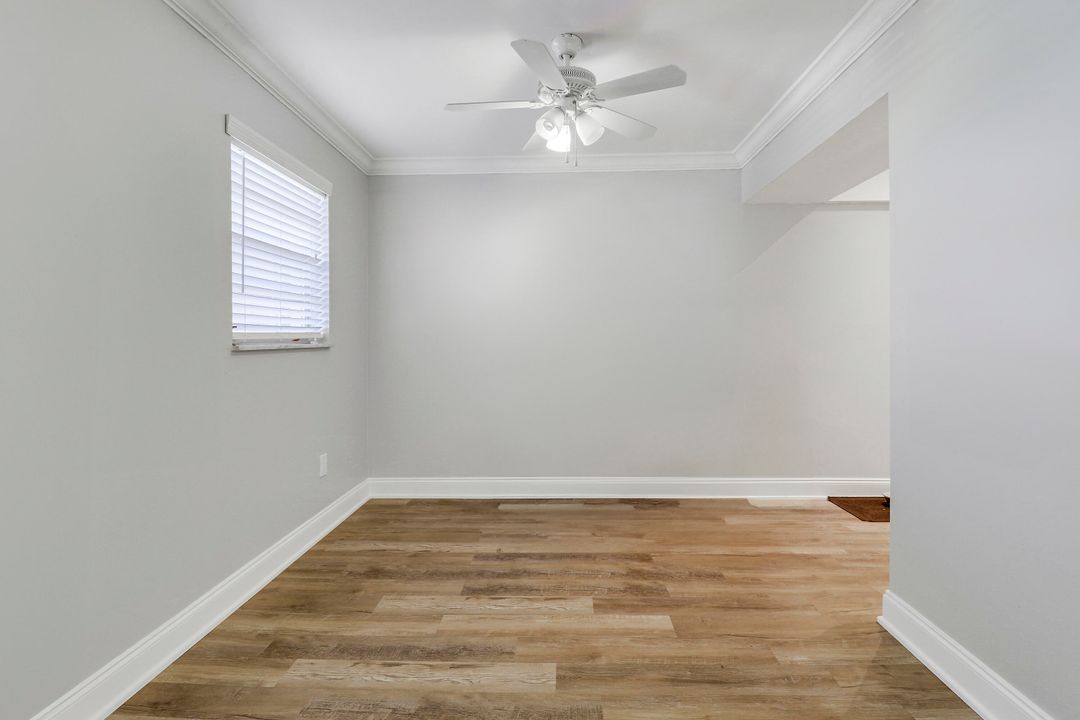 For Sale: $205,000 (2 beds, 1 baths, 820 Square Feet)