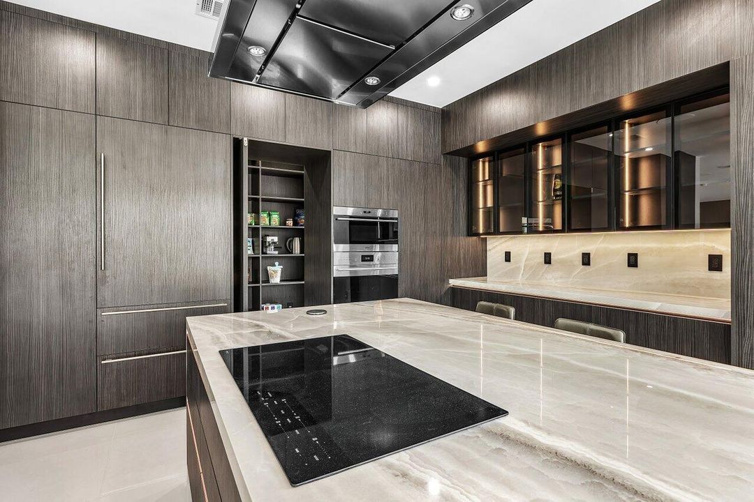 For Sale: $3,750,000 (5 beds, 4 baths, 4100 Square Feet)