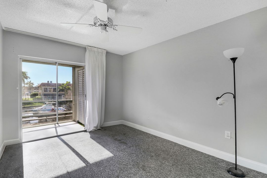 For Sale: $205,000 (2 beds, 1 baths, 820 Square Feet)