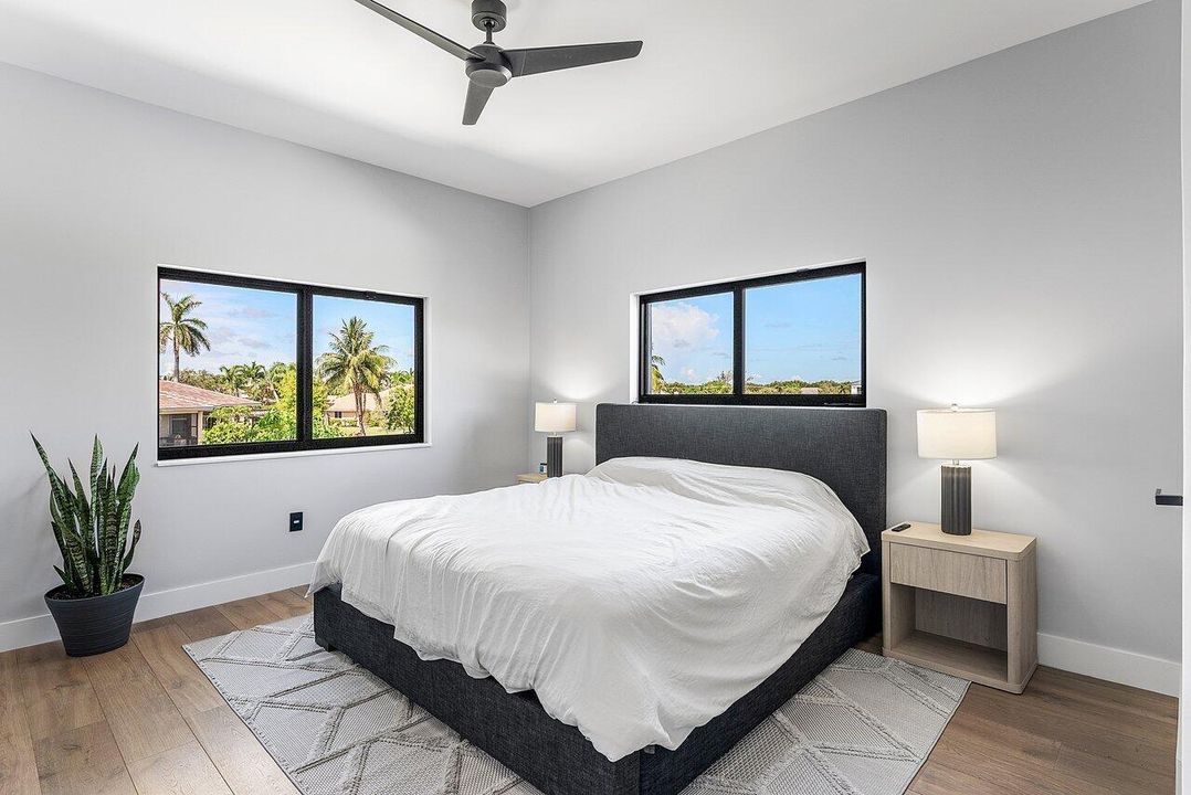 For Sale: $3,750,000 (5 beds, 4 baths, 4100 Square Feet)