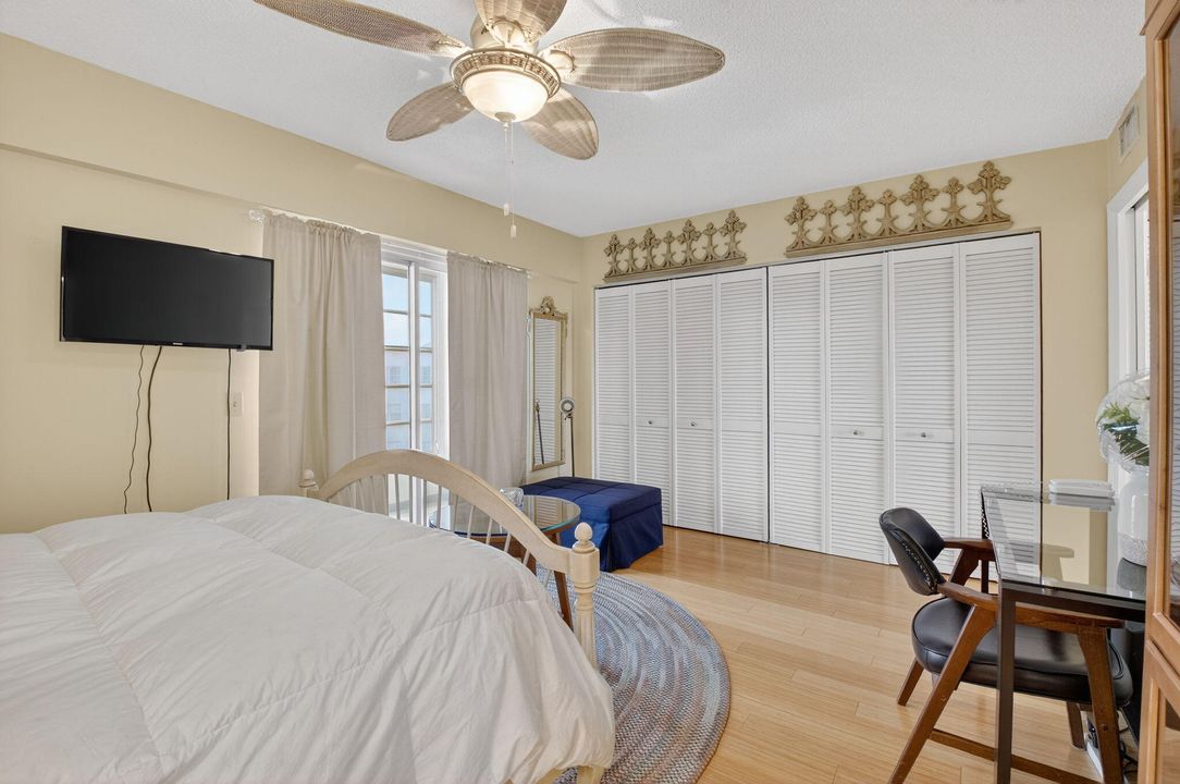 待售: $124,000 (1 贝兹, 1 浴室, 720 平方英尺)