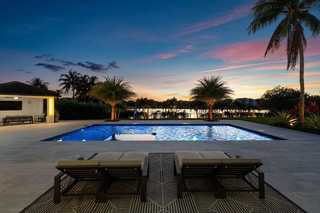 For Sale: $3,750,000 (5 beds, 4 baths, 4100 Square Feet)