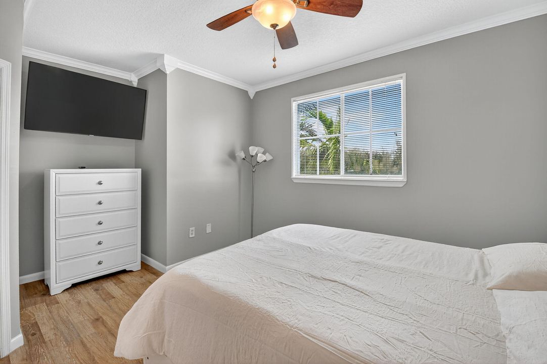 Active With Contract: $375,000 (2 beds, 2 baths, 1175 Square Feet)