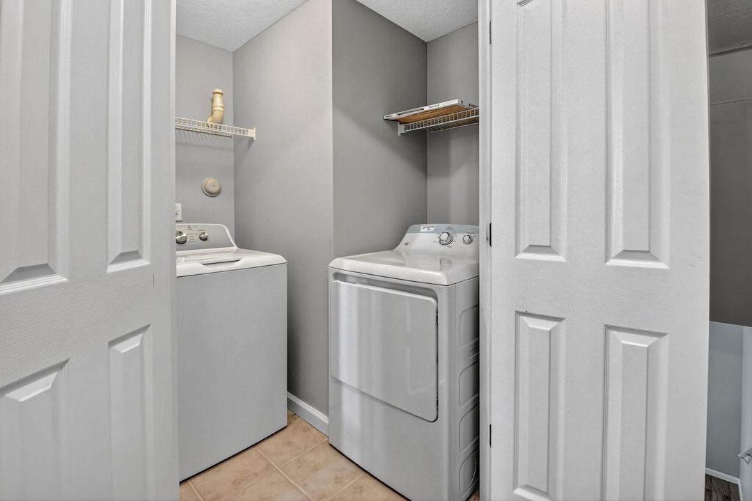 Active With Contract: $375,000 (2 beds, 2 baths, 1175 Square Feet)