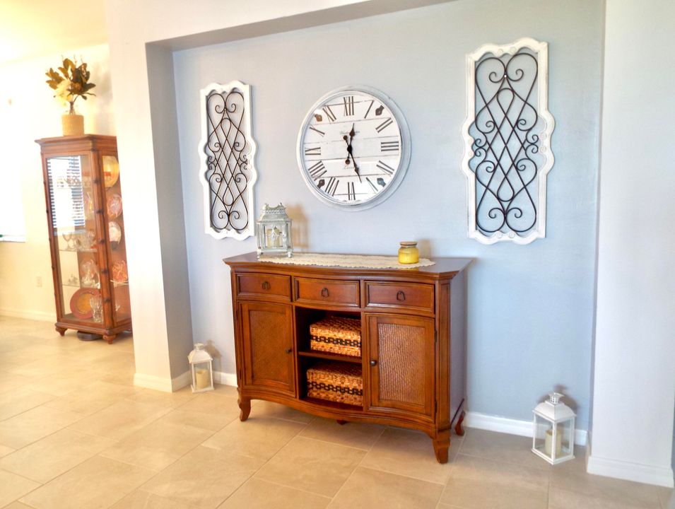 En Venta: $454,000 (3 camas, 2 baños, 2110 Pies cuadrados)