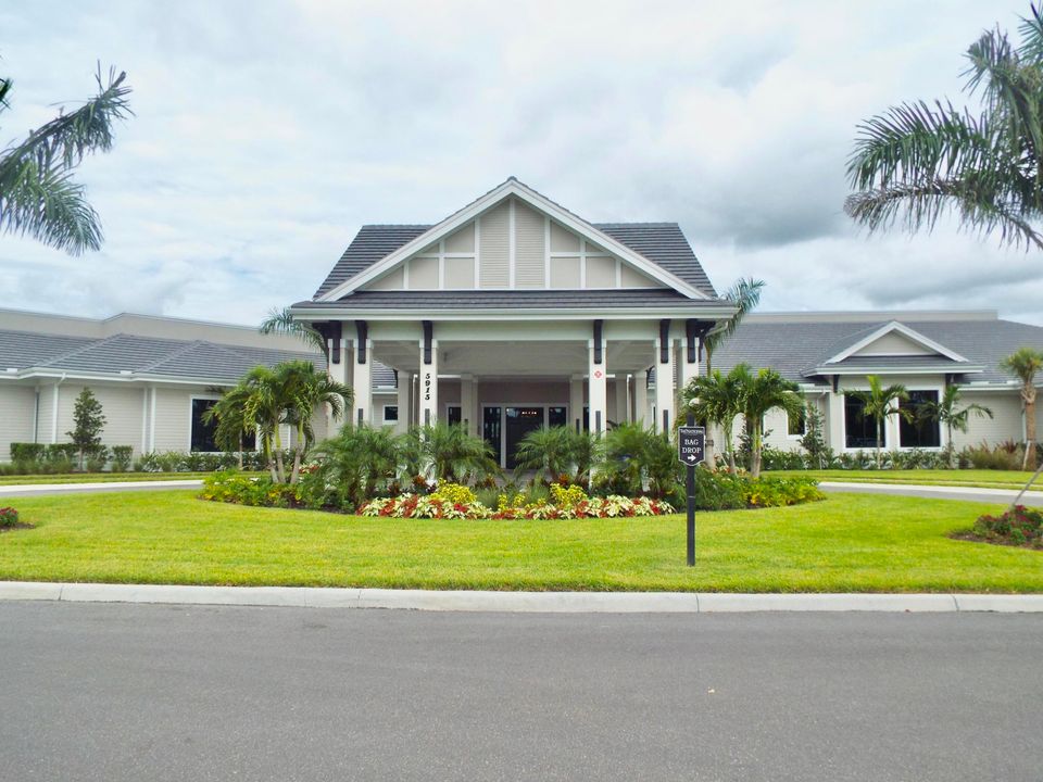 En Venta: $454,000 (3 camas, 2 baños, 2110 Pies cuadrados)