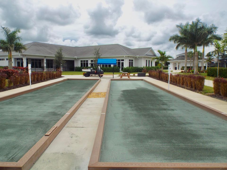 En Venta: $454,000 (3 camas, 2 baños, 2110 Pies cuadrados)