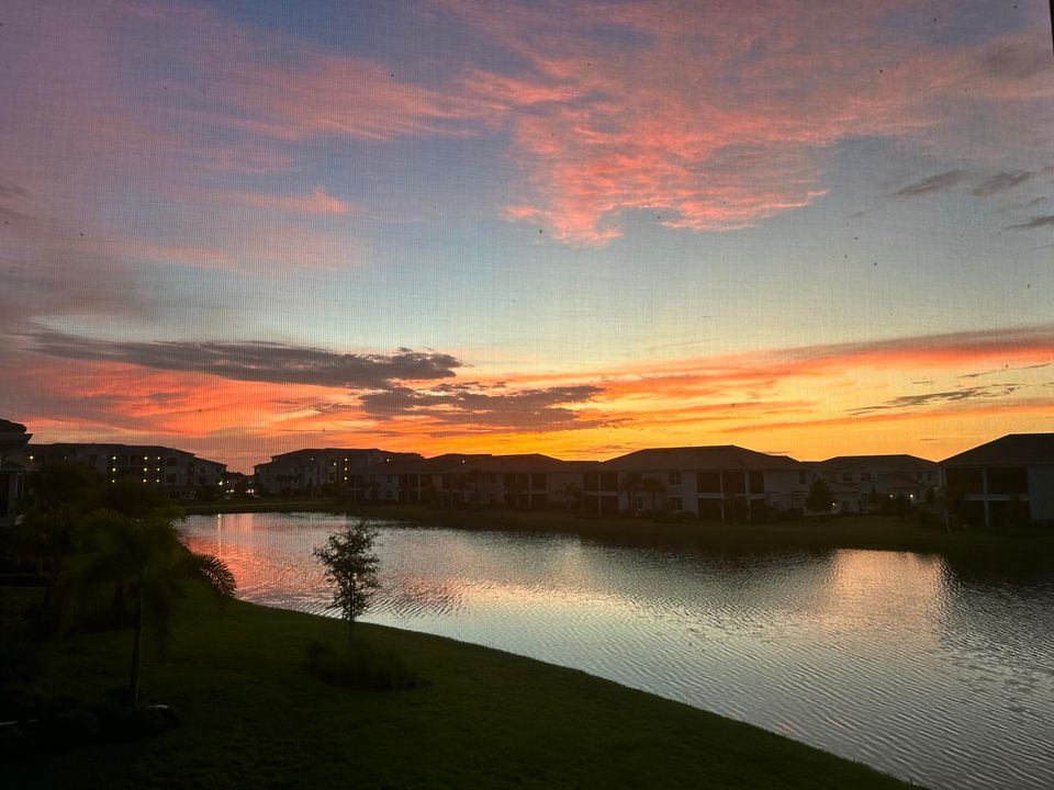 En Venta: $454,000 (3 camas, 2 baños, 2110 Pies cuadrados)