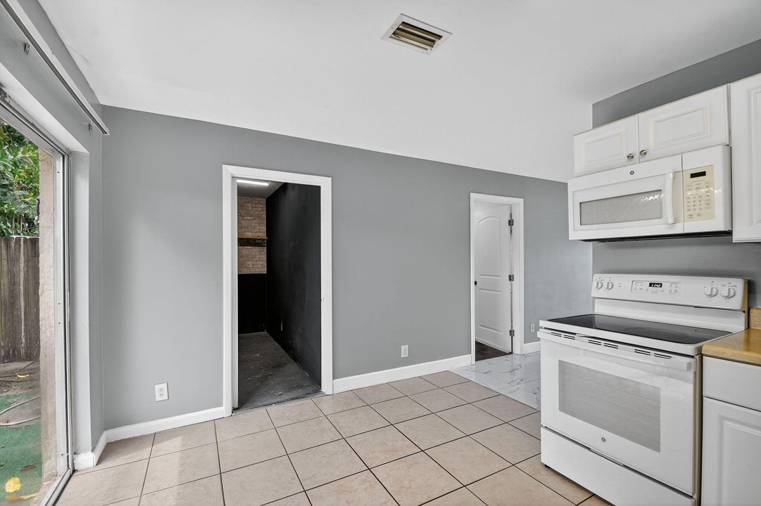 For Sale: $420,000 (3 beds, 2 baths, 1154 Square Feet)