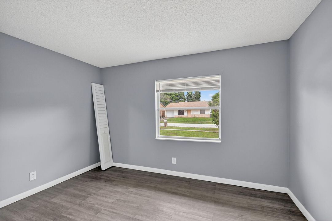 For Sale: $420,000 (3 beds, 2 baths, 1154 Square Feet)