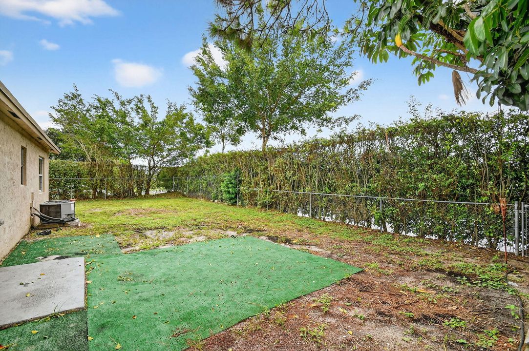 For Sale: $420,000 (3 beds, 2 baths, 1154 Square Feet)