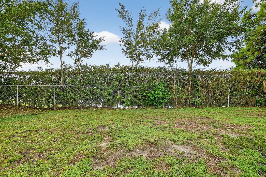 For Sale: $420,000 (3 beds, 2 baths, 1154 Square Feet)