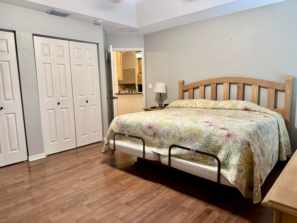 For Sale: $459,000 (3 beds, 2 baths, 1378 Square Feet)