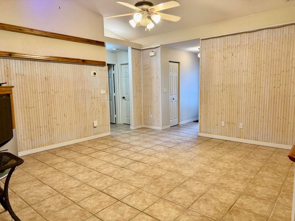 For Sale: $459,000 (3 beds, 2 baths, 1378 Square Feet)