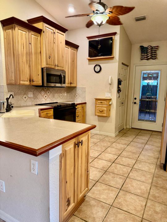 For Sale: $459,000 (3 beds, 2 baths, 1378 Square Feet)