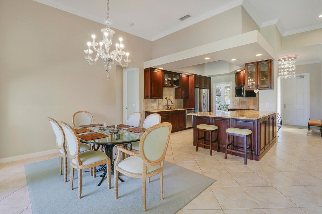 For Sale: $850,000 (5 beds, 4 baths, 2499 Square Feet)