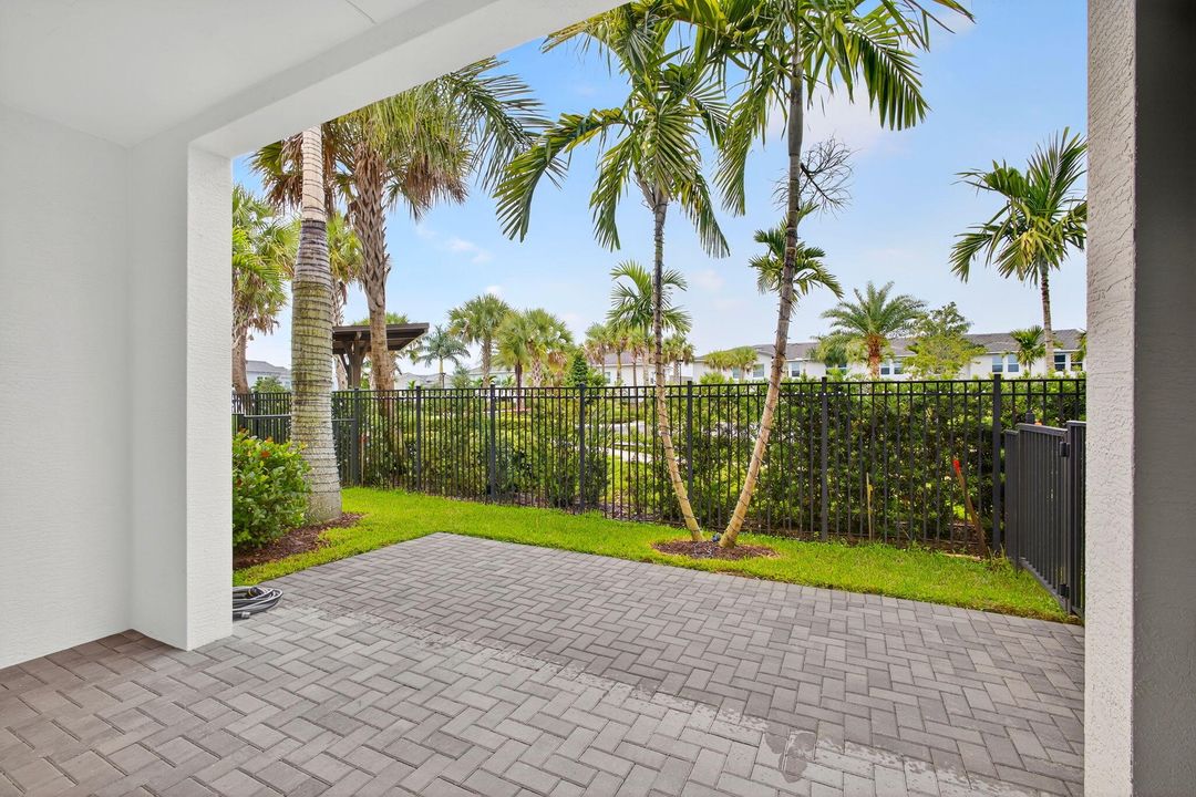 На продажу: $525,000 (3 спален, 2 ванн, 2138 Квадратных фут)