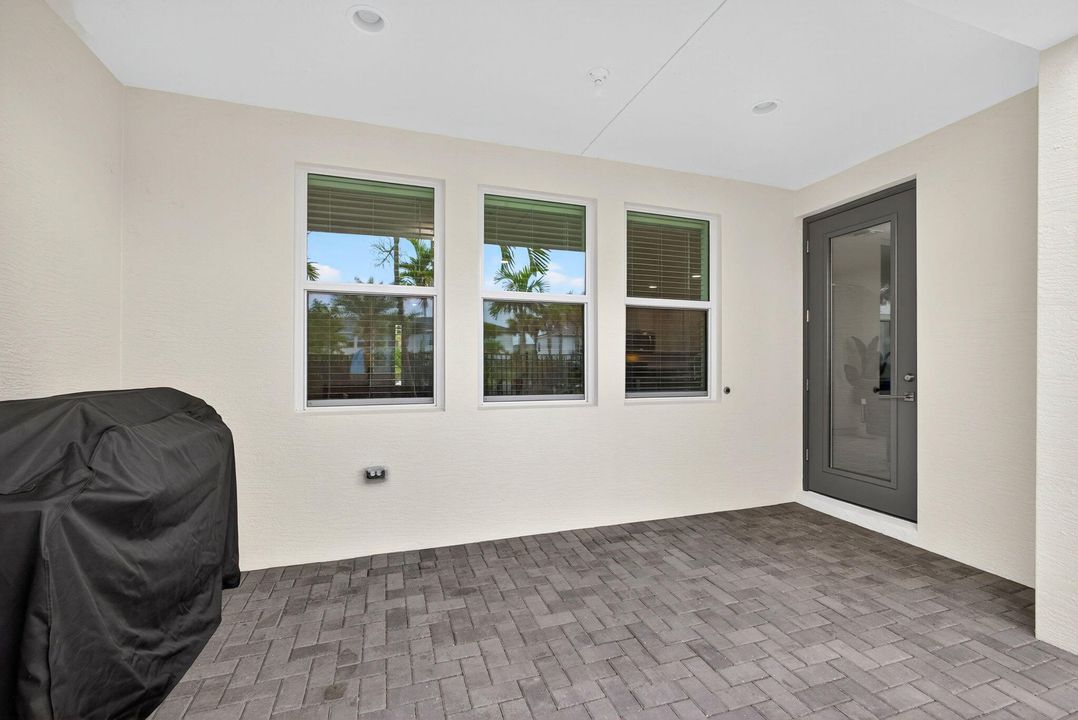 На продажу: $525,000 (3 спален, 2 ванн, 2138 Квадратных фут)