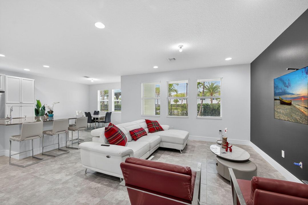 На продажу: $525,000 (3 спален, 2 ванн, 2138 Квадратных фут)