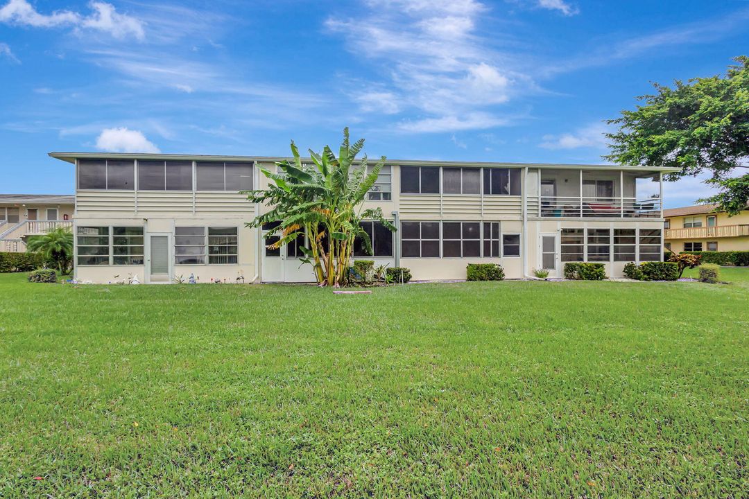 For Sale: $85,000 (1 beds, 1 baths, 684 Square Feet)