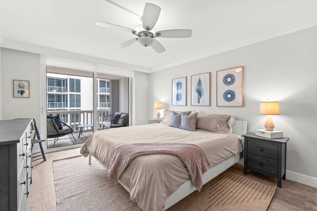 Active With Contract: $4,200 (1 beds, 1 baths, 800 Square Feet)