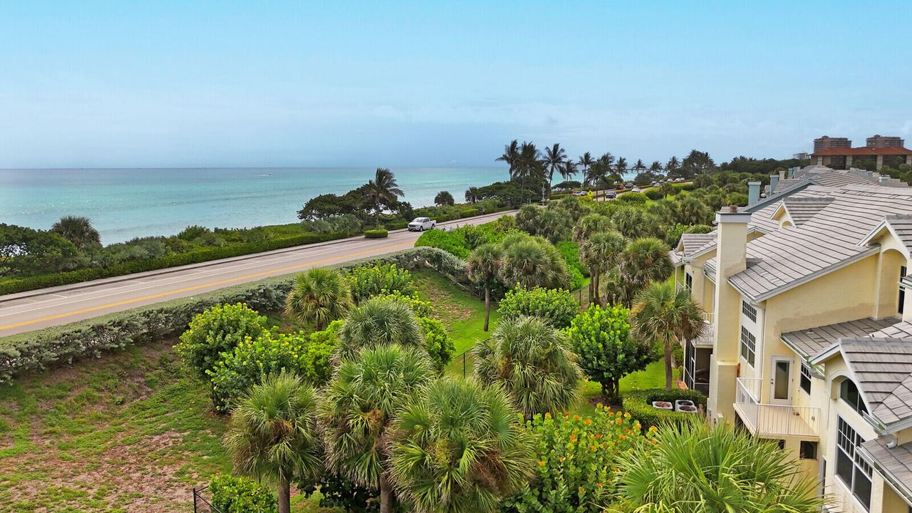 待售: $915,000 (2 贝兹, 2 浴室, 1624 平方英尺)