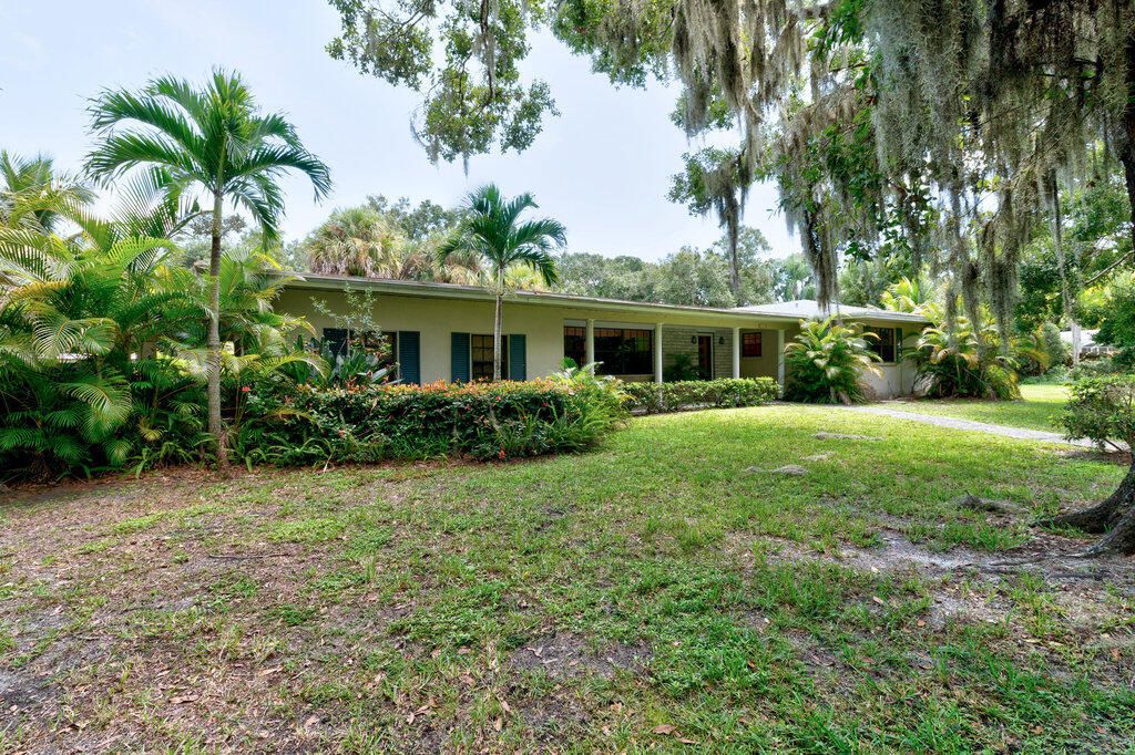 Active With Contract: $479,000 (4 beds, 2 baths, 2214 Square Feet)