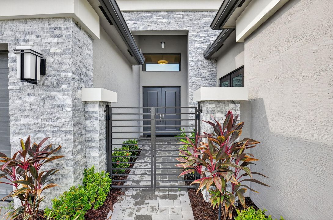 For Sale: $1,845,000 (3 beds, 3 baths, 3255 Square Feet)