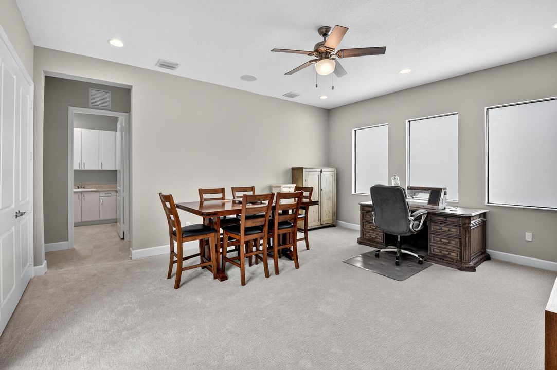 For Sale: $1,845,000 (3 beds, 3 baths, 3255 Square Feet)