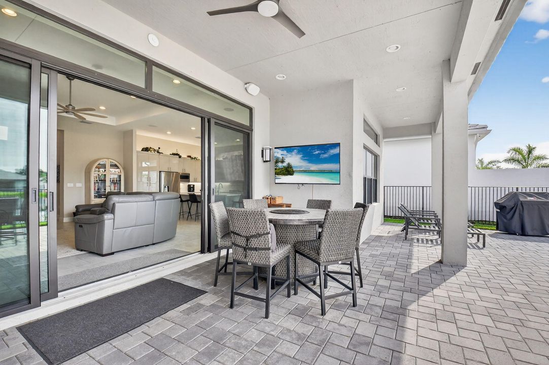 For Sale: $1,845,000 (3 beds, 3 baths, 3255 Square Feet)