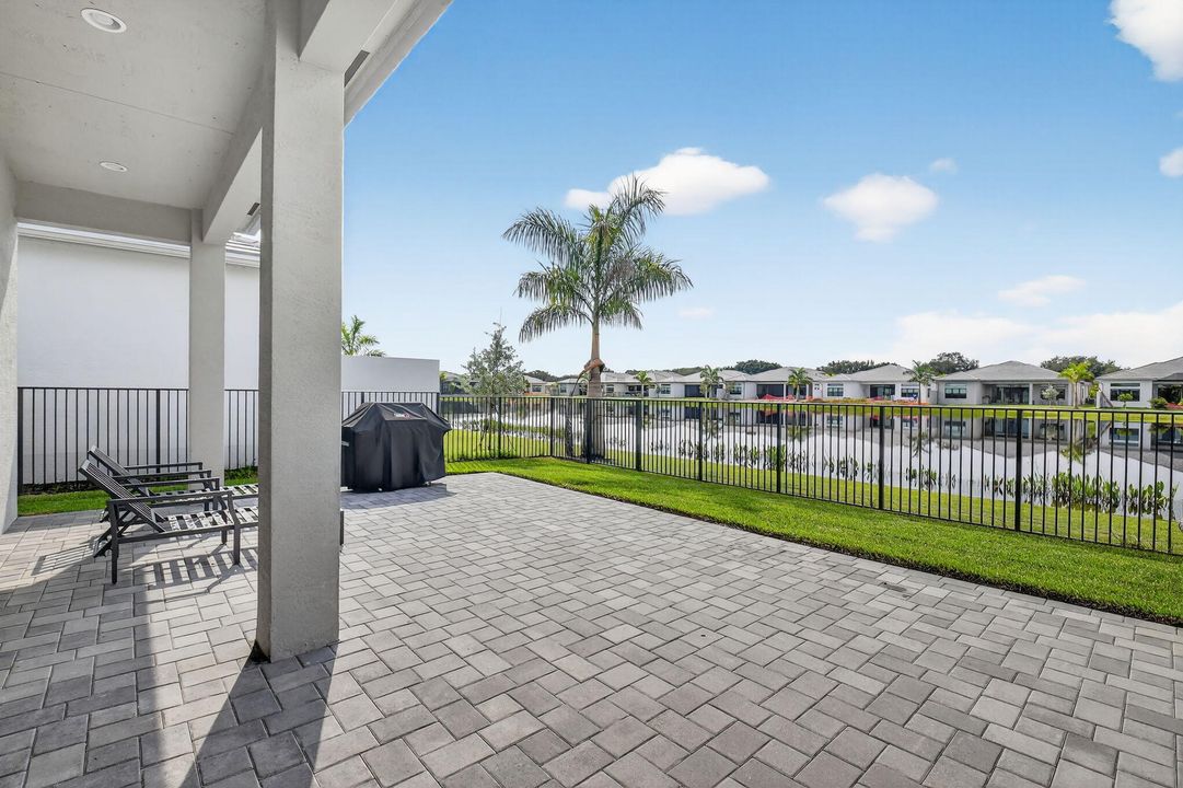 For Sale: $1,845,000 (3 beds, 3 baths, 3255 Square Feet)