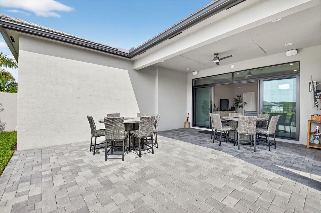 For Sale: $1,845,000 (3 beds, 3 baths, 3255 Square Feet)