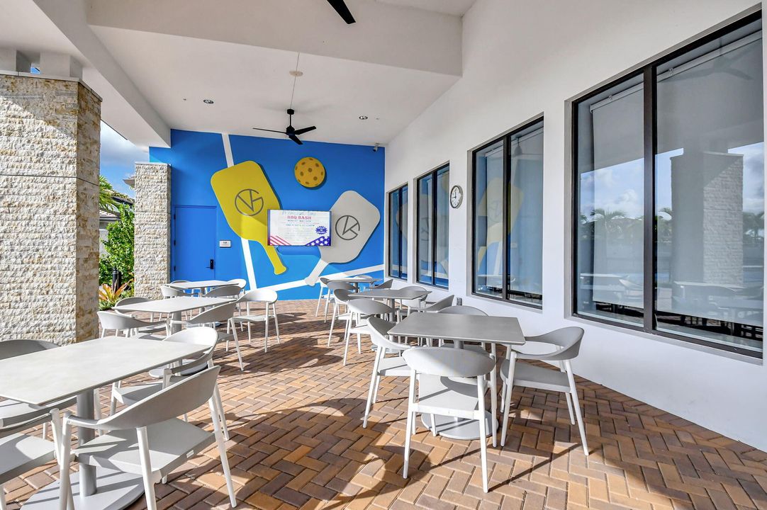 For Sale: $1,845,000 (3 beds, 3 baths, 3255 Square Feet)