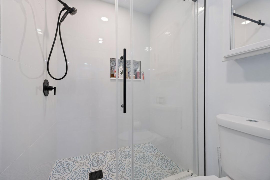 На продажу: $469,000 (2 спален, 2 ванн, 1617 Квадратных фут)