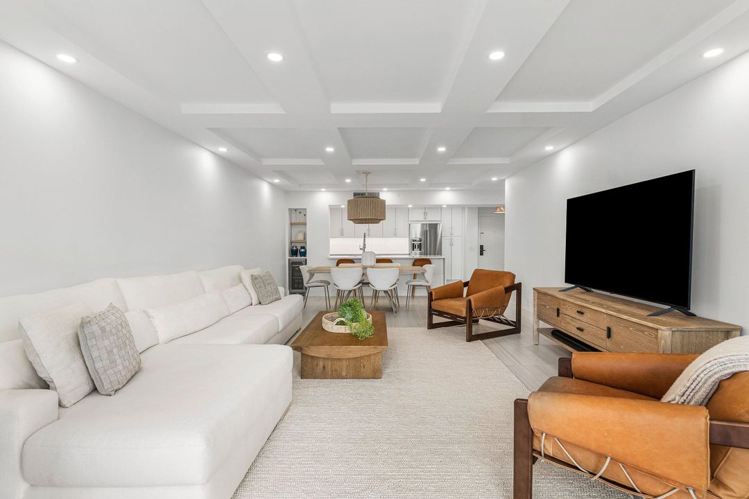 Под контрактом: $10,000 (2 спален, 2 ванн, 1500 Квадратных фут)